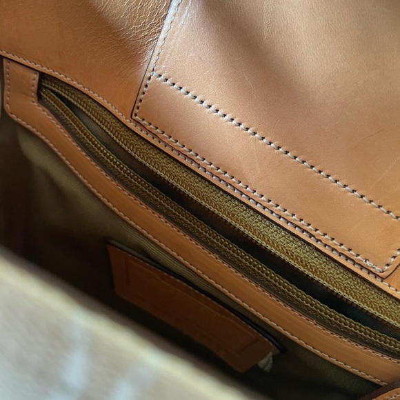 Coach limited edition tote bag, leather strap, inside zip pocket - Picture 7 of 10